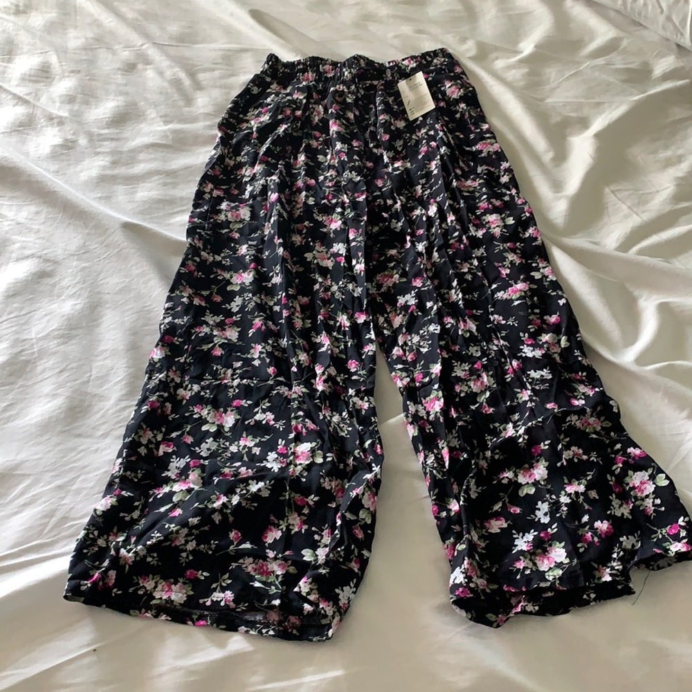 Floral wide leg pants